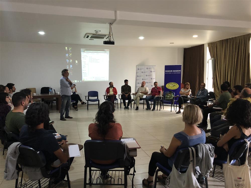 Teorik-kavramsal çerçeve dersi Pertek Güz Okulu